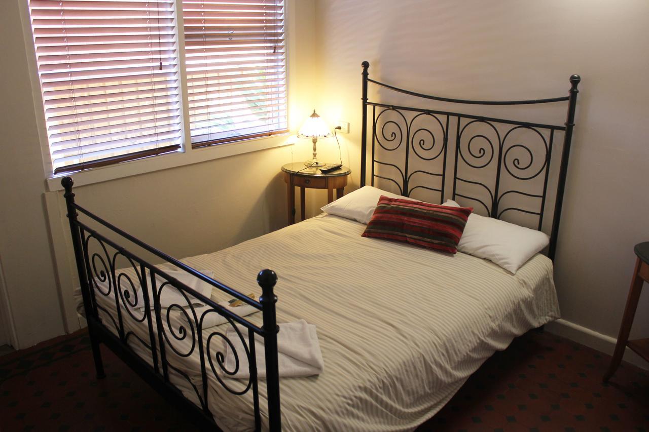 سيدني Burwood Bed And Breakfast المظهر الخارجي الصورة